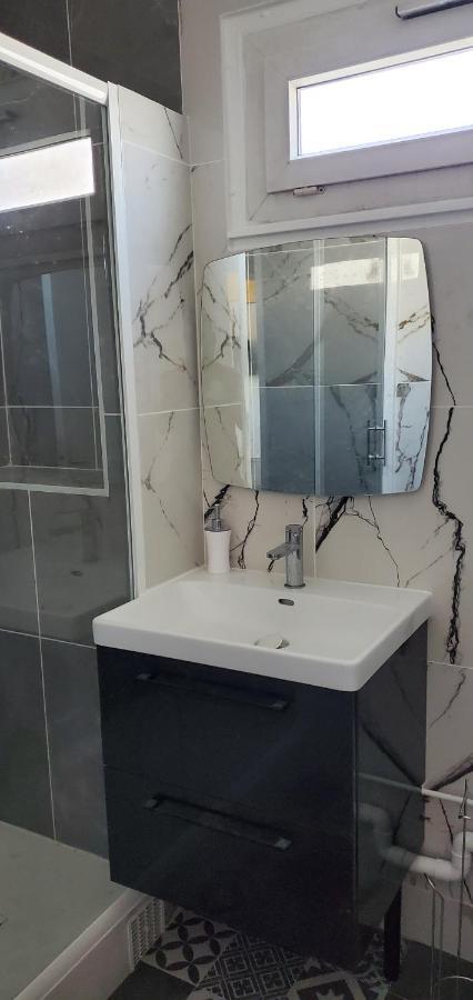 Charming Room With Shared Space Close To Paris - Chambres Confort Avec Espaces Partages Proche De Paris วิทรี-ซูร์-แซน ภายนอก รูปภาพ